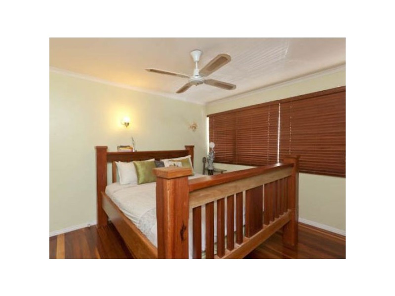 6 Wingara Grove, Ferny Hills QLD 4055