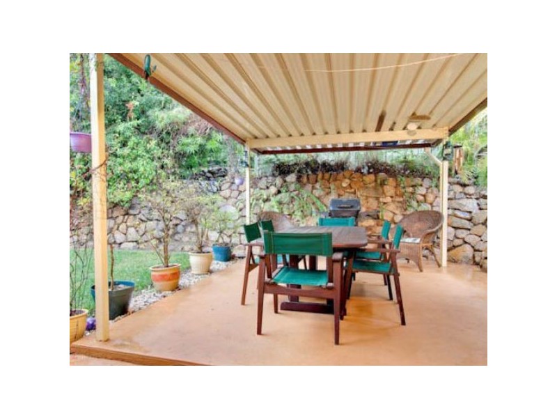 6 Wingara Grove, Ferny Hills QLD 4055