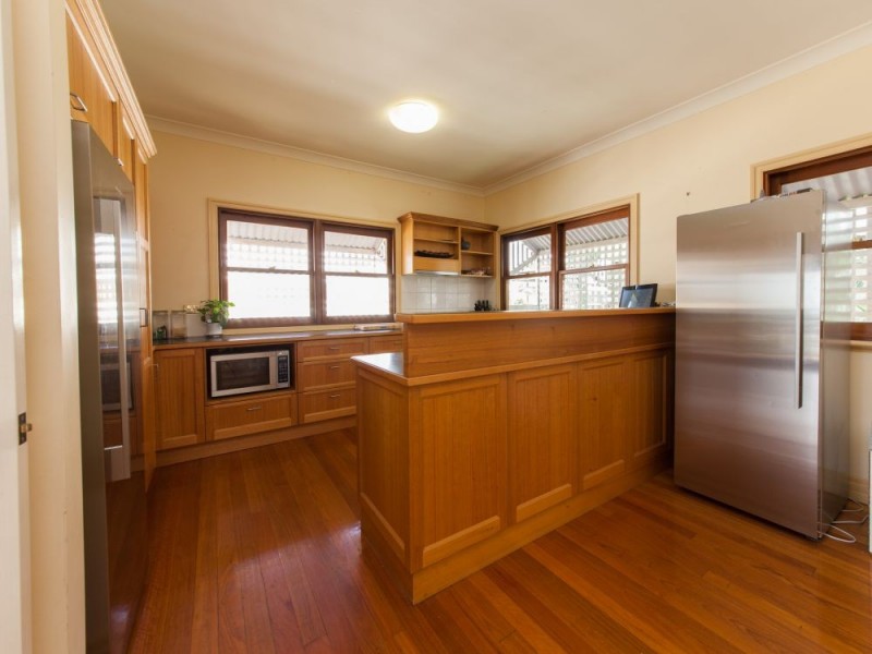 42 Montpelier Street, Grange QLD 4051