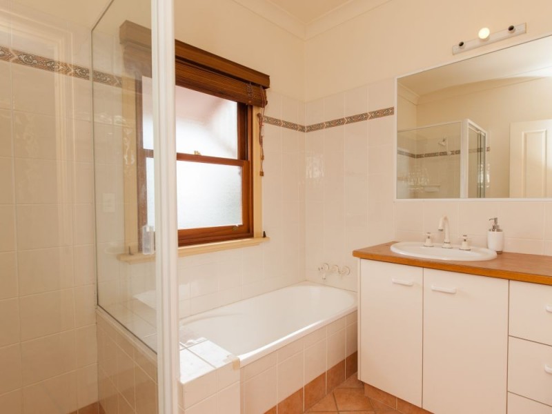 42 Montpelier Street, Grange QLD 4051