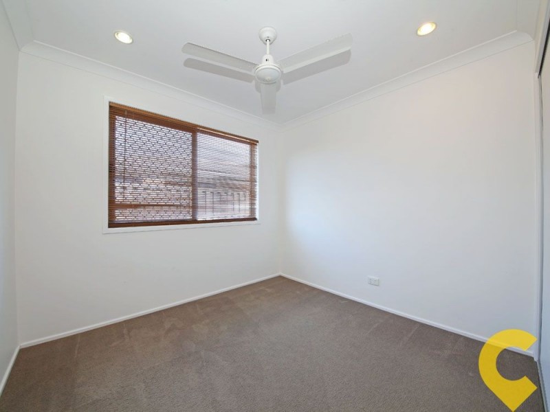 27 Eimeo Place, Sandstone Point QLD 4511