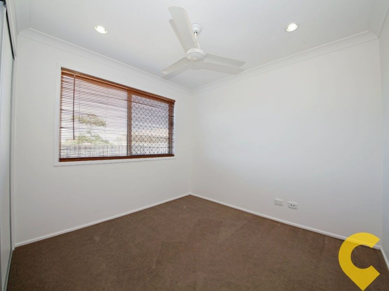 27 Eimeo Place, Sandstone Point QLD 4511