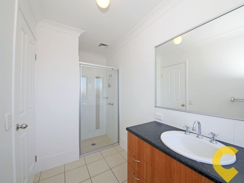 27 Eimeo Place, Sandstone Point QLD 4511