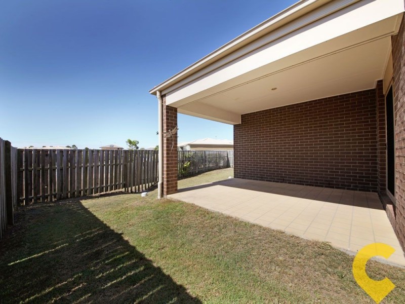 27 Eimeo Place, Sandstone Point QLD 4511