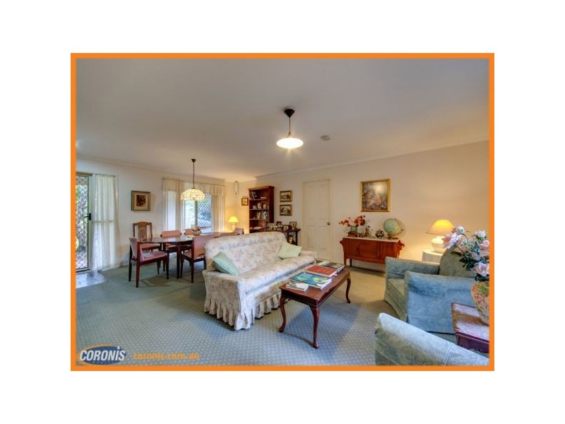 7 Emuglen Place, Ferny Grove QLD 4055