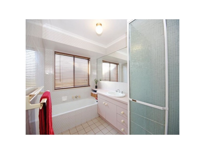 106 Glenwood Drive, Morayfield QLD 4506