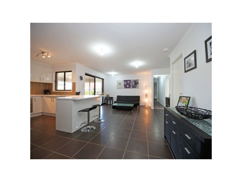 11 Hopkins Chase, Caboolture QLD 4510