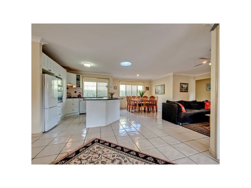 15 Freshwater Circuit, Forest Lake QLD 4078