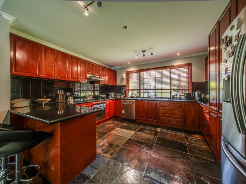 4 Kefferan Place, Ormeau QLD 4208