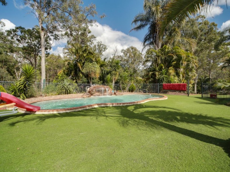 4 Kefferan Place, Ormeau QLD 4208