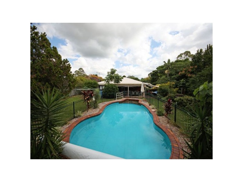 18 Michelle Street, Bellmere QLD 4510