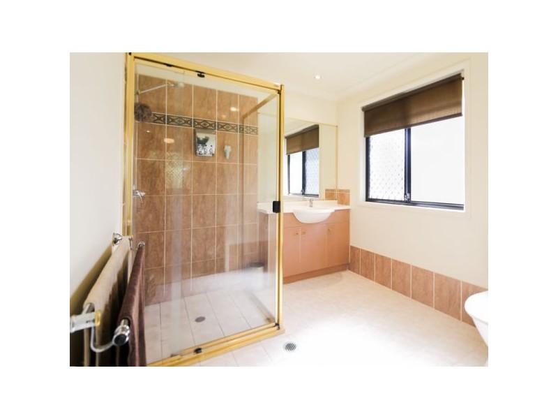 28 Jack Nicklaus Way, Parkwood QLD 4214