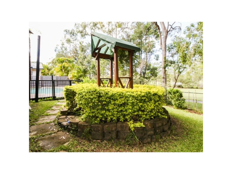 28 Jack Nicklaus Way, Parkwood QLD 4214