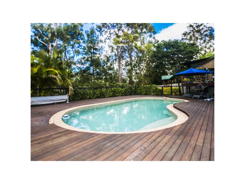 28 Jack Nicklaus Way, Parkwood QLD 4214