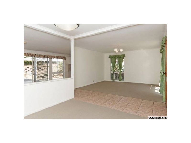 16 Vanessa Court, Camira QLD 4300