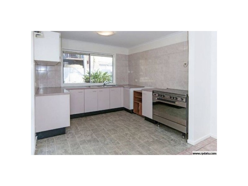 16 Vanessa Court, Camira QLD 4300