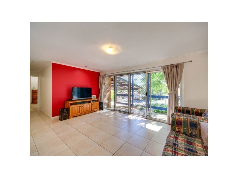 18 Frenchs Road, Petrie QLD 4502