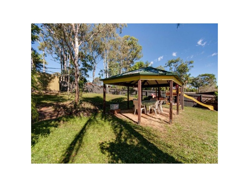 18 Frenchs Road, Petrie QLD 4502