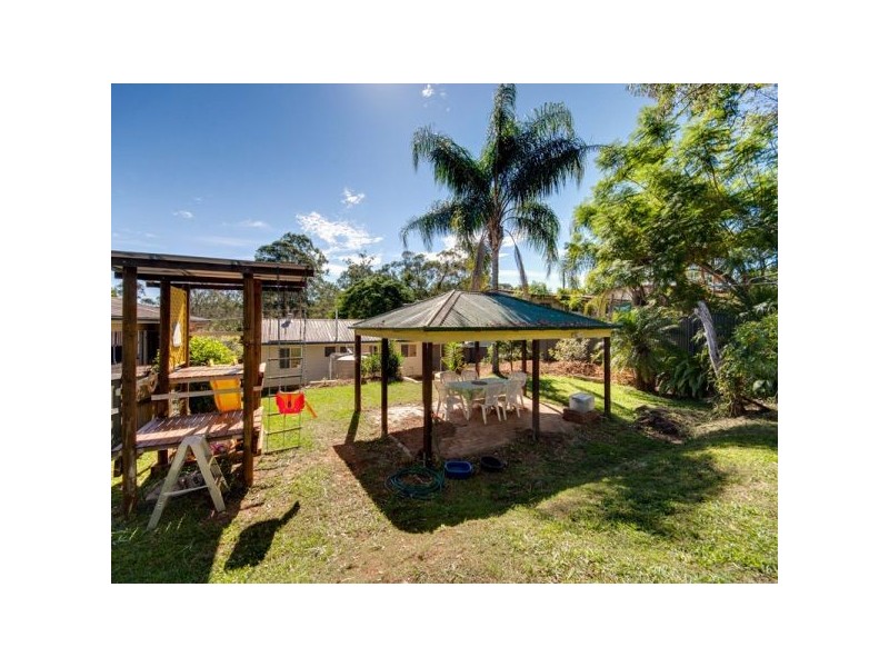 18 Frenchs Road, Petrie QLD 4502