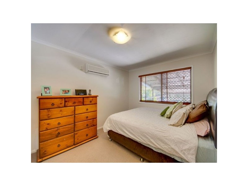 18 Frenchs Road, Petrie QLD 4502