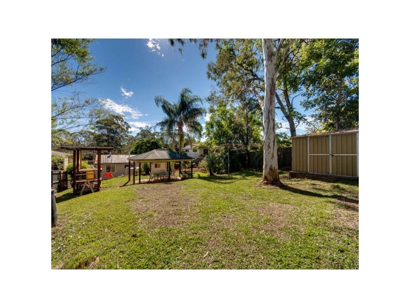 18 Frenchs Road, Petrie QLD 4502