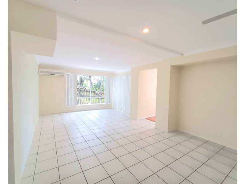 1 Norfolk Drive, Pacific Pines QLD 4211