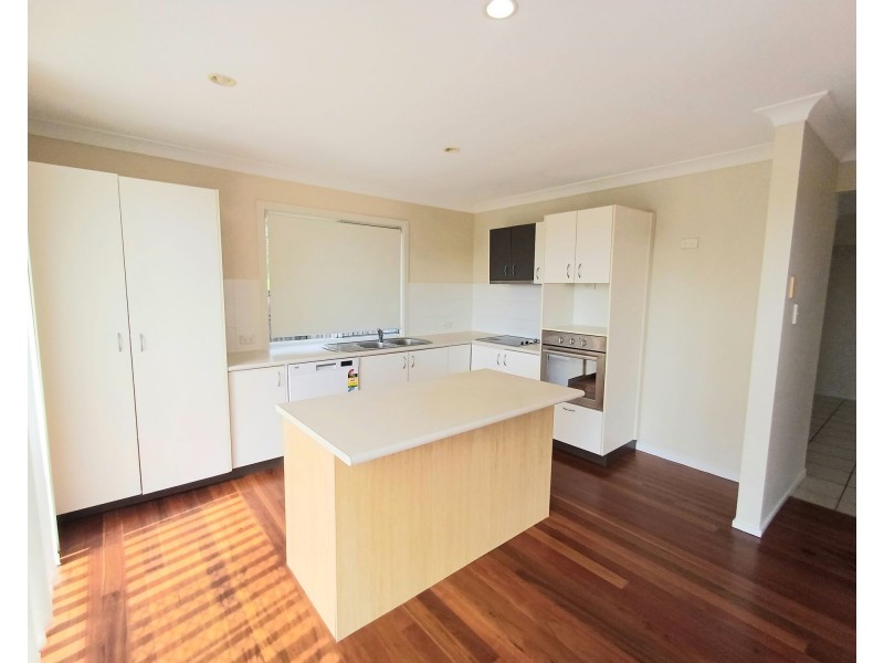 1 Norfolk Drive, Pacific Pines QLD 4211