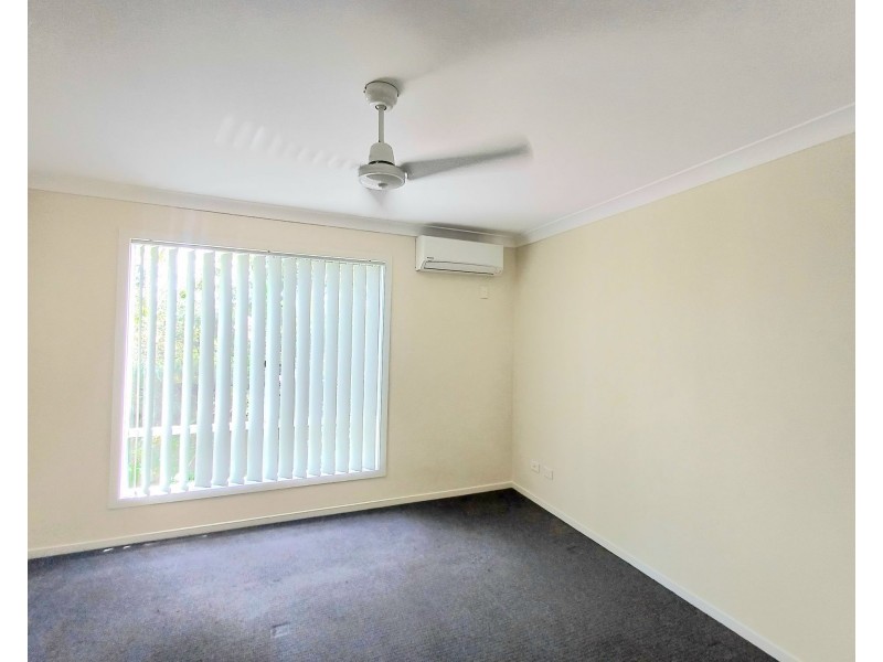 1 Norfolk Drive, Pacific Pines QLD 4211