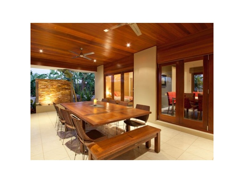 31 Cienna Place, Bridgeman Downs QLD 4035