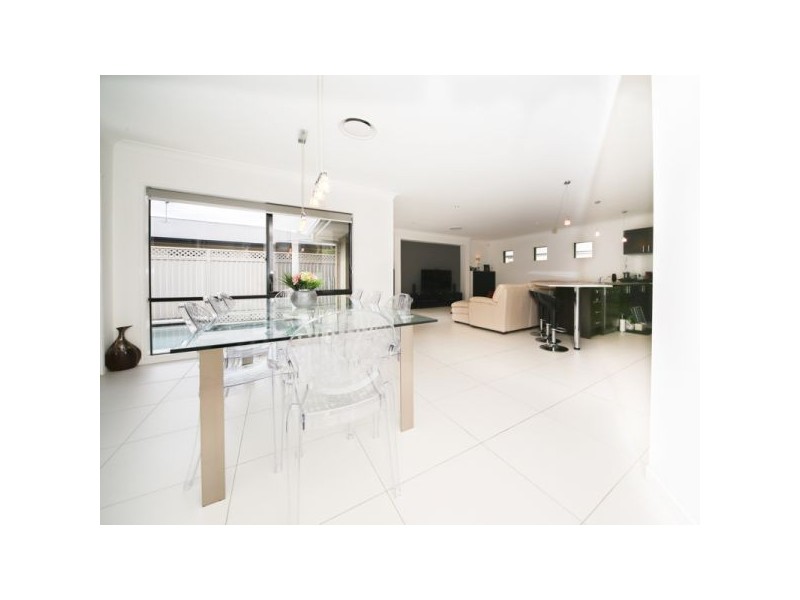 30 Southaven Drive, Helensvale QLD 4212
