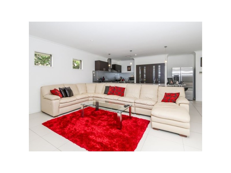 30 Southaven Drive, Helensvale QLD 4212