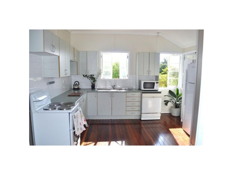 4 Thirteenth Avenue, Kedron QLD 4031