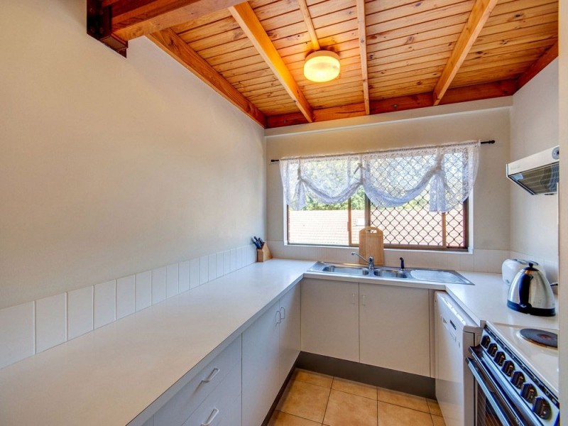 2/21 Jane Street, Arana Hills QLD 4054