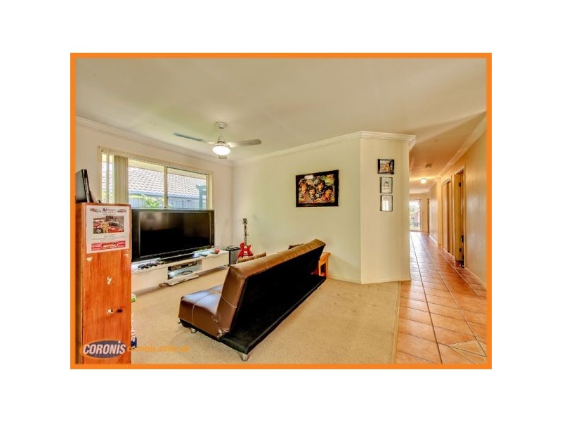 10 Oxley Place, Forest Lake QLD 4078