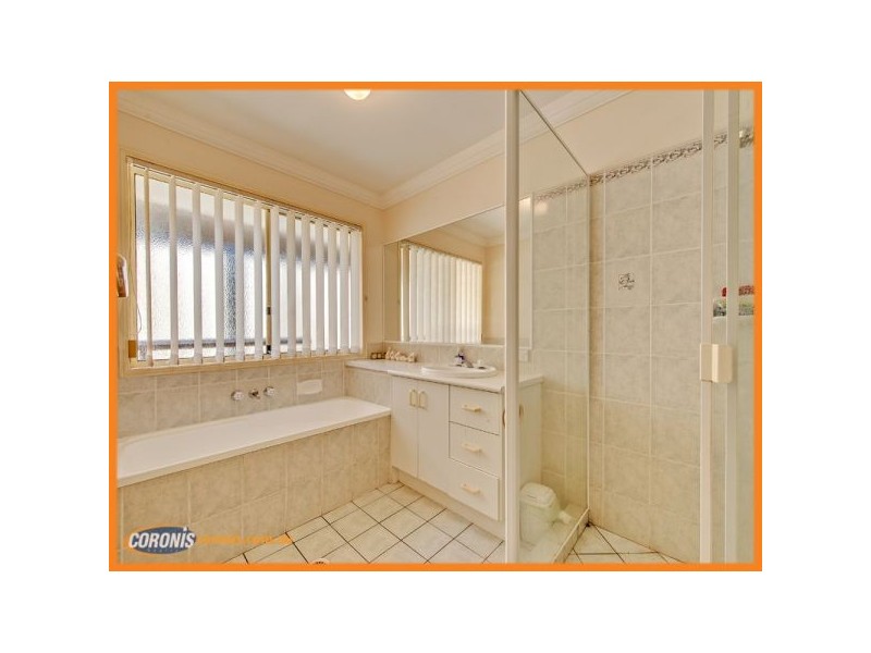 10 Oxley Place, Forest Lake QLD 4078