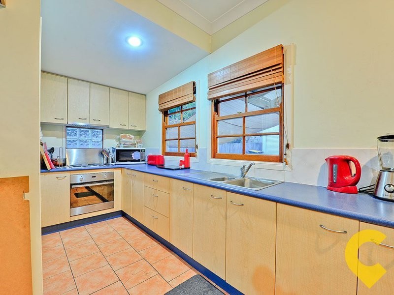 63 Foxglove Street, Mount Gravatt East QLD 4122