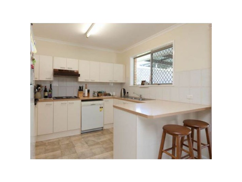 1 Onslow Street, Arana Hills QLD 4054