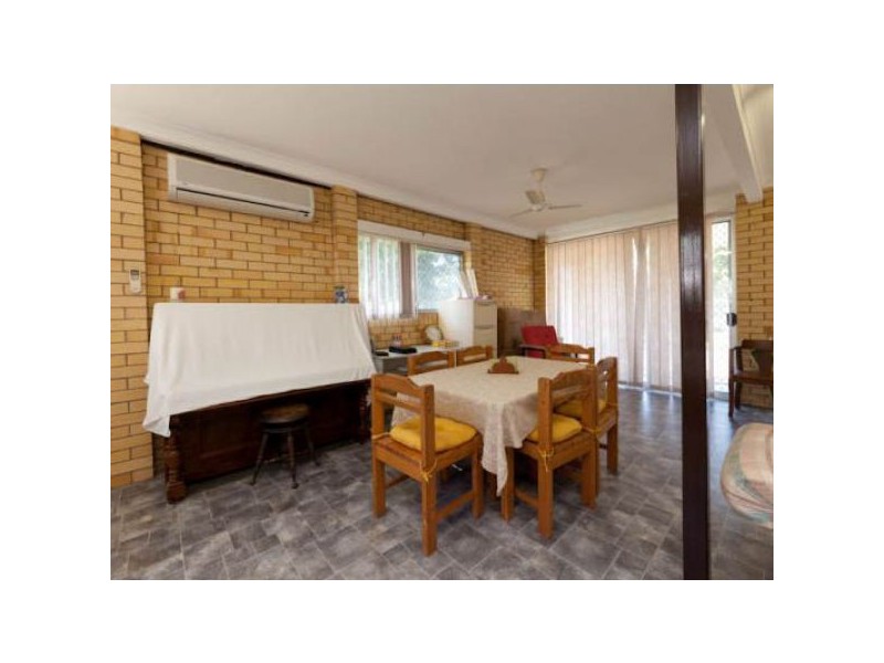 1 Onslow Street, Arana Hills QLD 4054