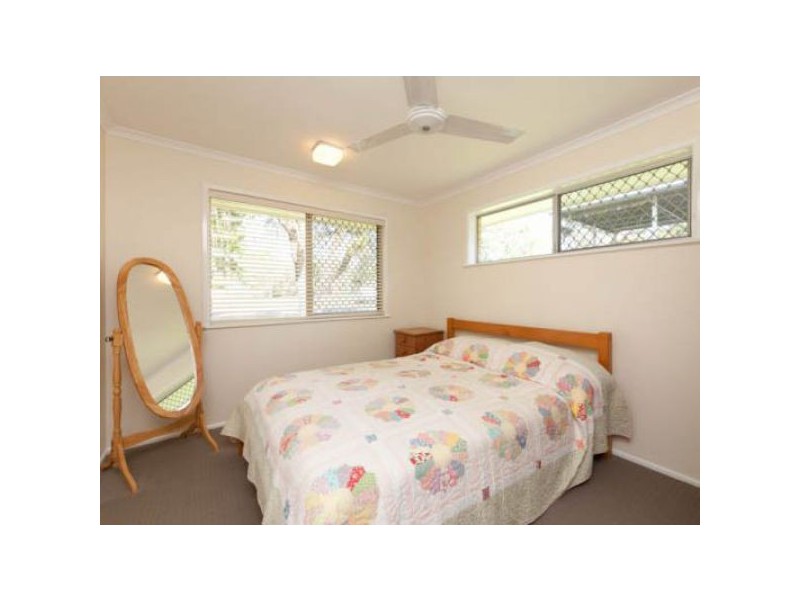 1 Onslow Street, Arana Hills QLD 4054