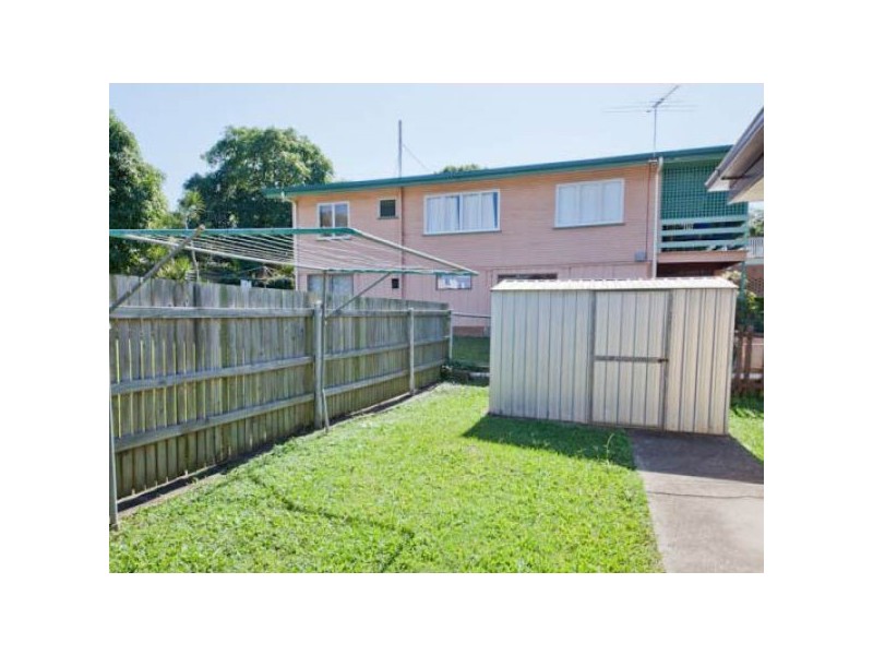 1 Onslow Street, Arana Hills QLD 4054