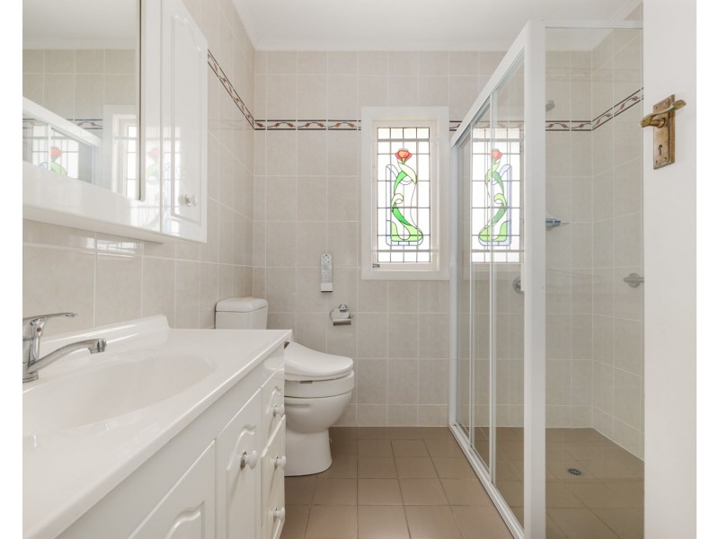 8 Gordon Street, Brighton QLD 4017