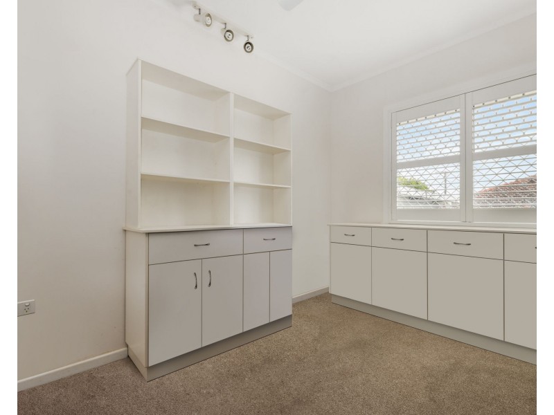 8 Gordon Street, Brighton QLD 4017