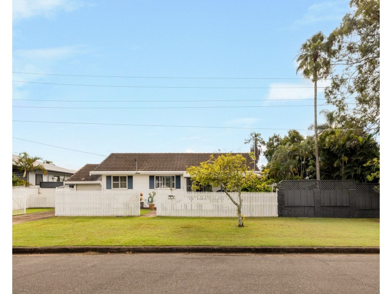 8 Gordon Street, Brighton QLD 4017