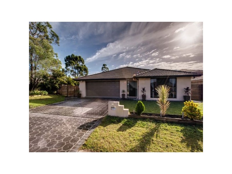93 Parkwood Drive, Forest Lake QLD 4078