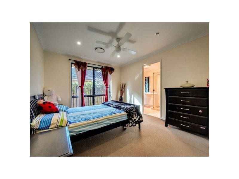 93 Parkwood Drive, Forest Lake QLD 4078