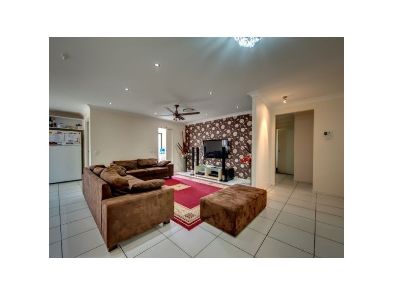 93 Parkwood Drive, Forest Lake QLD 4078