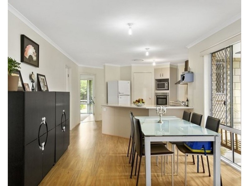 39 Barradeen Circuit, Pacific Pines QLD 4211