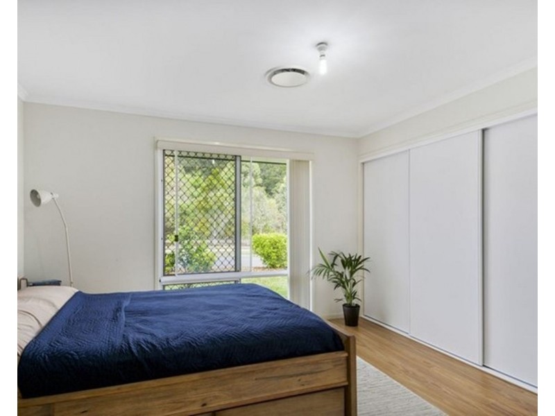 39 Barradeen Circuit, Pacific Pines QLD 4211