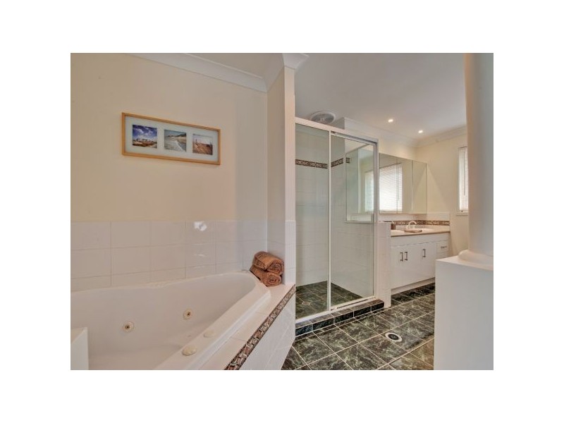 12 The Heights, Underwood QLD 4119