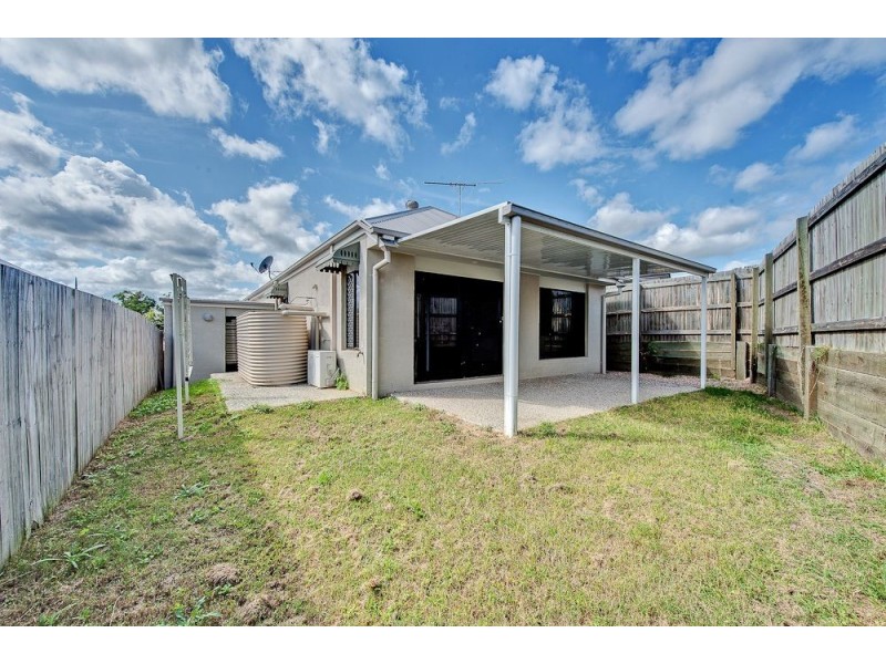 27 Hyde Avenue, Springfield Lakes QLD 4300